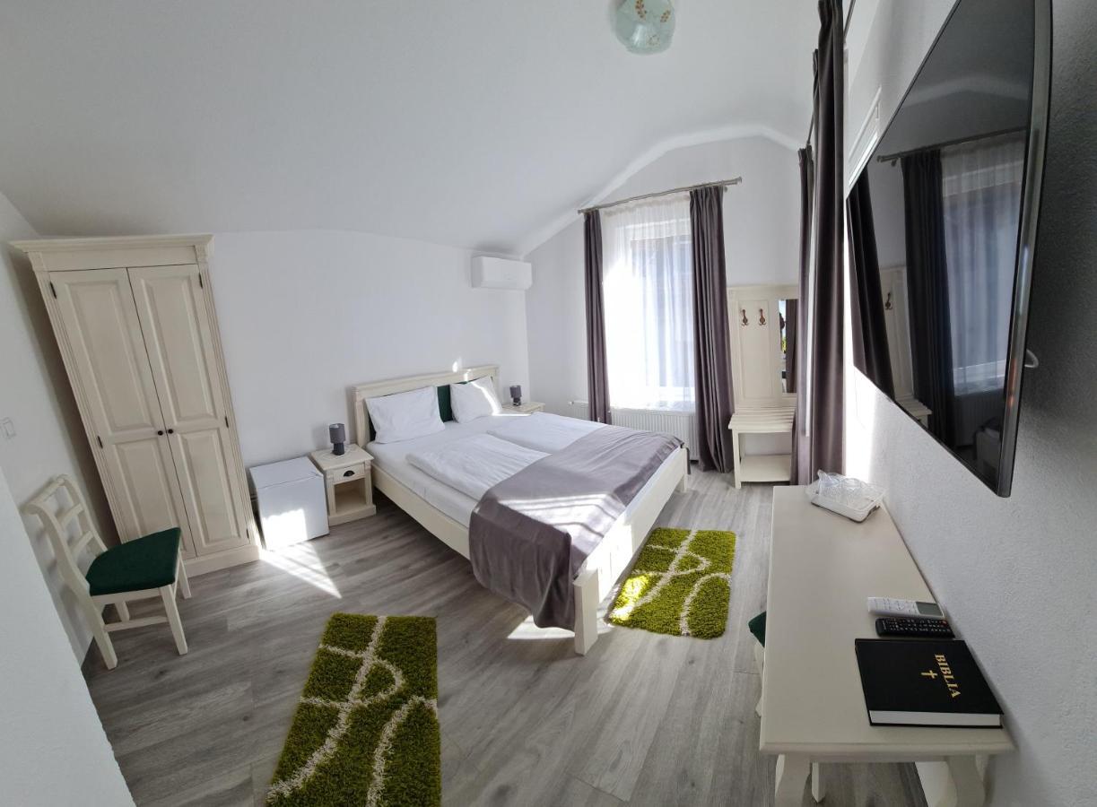Palas Boutique Sighisoara Room photo